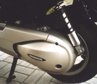 Hinterrad mit umlackiertem Getriebekasten